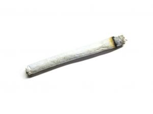 733342_rolled_cigarette.jpg