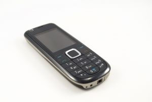 mobile-phone-3-1225932-m
